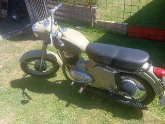 Prodám jawu 250 panelka motor po go - 5
