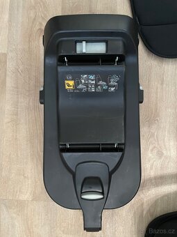 Autosedacka vajicko Maxi Cosi + isofix zakladna - 5