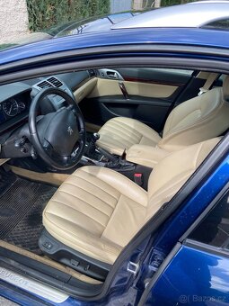 Peugeot 407 - 5