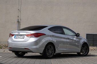 Hyundai Elantra 1.6i /aj na splátky/ - 5
