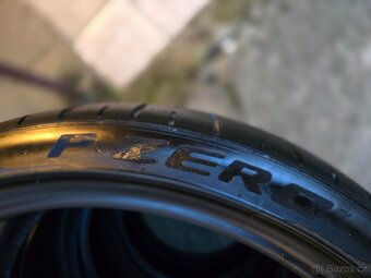Hezká kompletní letní sada pneu Pirelli 235/35/19 - 5