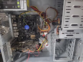 Stolní počítač - 5