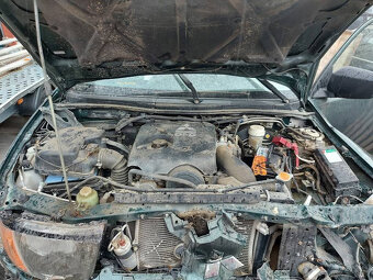 Mitsubishi L200 2,5DID 100kw kód motora: 4D56 - 5