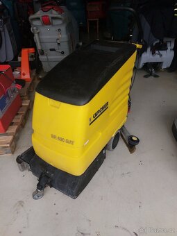 Podlahový mací stroj Karcher BR 530 BAT - 5