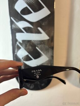 Prada Sluneční brýle černé - 5