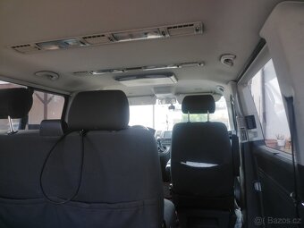 VW Caravelle T 5 - 5