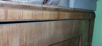 Jednodveřová skříň dýhovaná ořechem, třešeň 2ks - 5