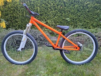 Dirtové kolo Commencal Absolut - 5