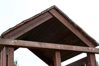 Dětský domeček se skluzavkou - 5
