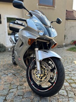 Honda VFR 800 V-Tec - 5