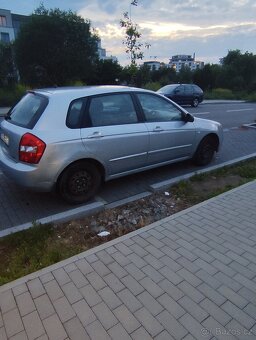 Kia Cerato 1.5CRDI 16V 75Kw Nová STK - 5
