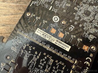 GIGABYTE GTX 1070 WINDFORCE OC 8GB - 5