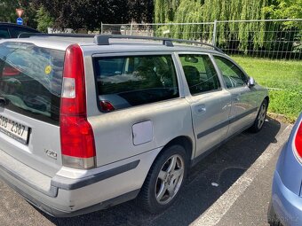 Volvo V70 II - 5
