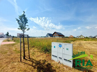 Choťánky u Poděbrad-stavební pozemek 650m2-vilová zástavba - 5