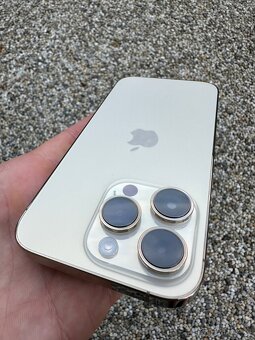 IPhone 14 Pro - baterie 100% - 5