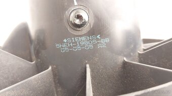 Nissan Navara a Pathfinder : Ventilátor topení - 5