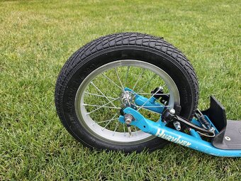 Prodám dětskou koloběžku Yedoo Hurvínek - 5