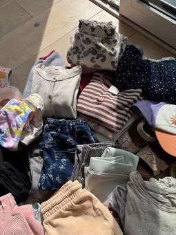 Holčičí oblečení 104-110 - 5