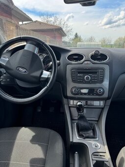 Osobní automobil Ford FOCUS - 5
