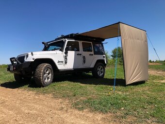 Rhino Rack markýza sunseeker s boční stěnou - 5