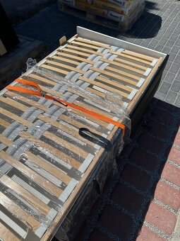 Postel s úložným prostorem - 5