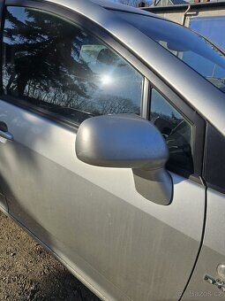 TOYOTA COROLLA VERSO 2.2 130KW - 5