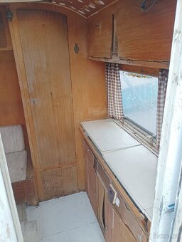 Chatka zahradní přístřešek bouda karavan obytný přívěs - 5