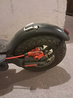 Elektronická koloběžka GoGen VOYAGER 500W S801 - 5