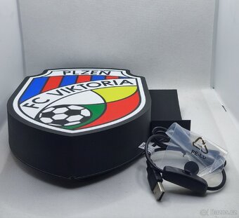 Prodám nové logo FC Viktoria Plzeň s podsvětlením. - 5