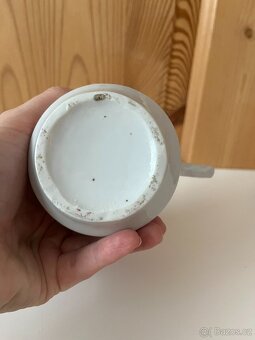 Starožitný hrnek - hroznové víno - 5