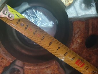 1ks originál alu disku Fiat 6Jx16" ET68 5x130 - 5