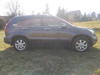 Prodáme Honda CR-V 2009, 4x4, manuál, první majitel - 5