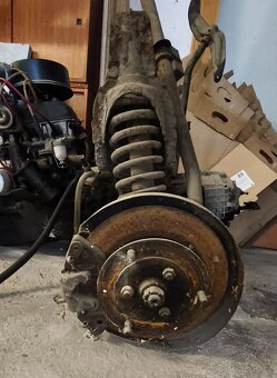 Motor s převodovkou a nápravou Renault 8 - 5