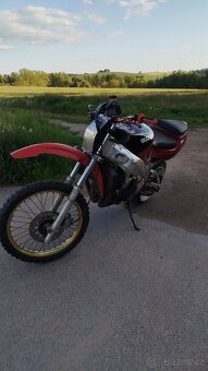 Suzuki GSX-R 750 - 5