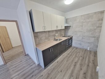Byt 2+kk/Balkon,ul.ALESKA,BILINA - 5