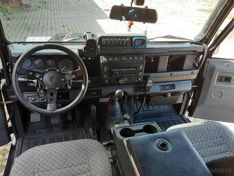 2003 Land Rover Defender - 5