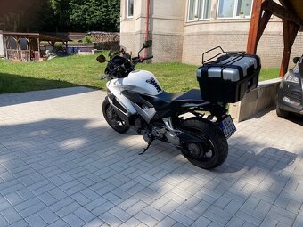 Honda VFR800 Crossrunner - 5