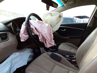 Hyundai i30 1,6crdi 81kW,r.v.2014 - 5