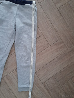 Dětské tepláky vel. 134/140, zn. Kids - 5