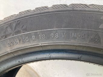 1x zimní penu Semperit Speed-Grip3 235/45 R18 98V XL M+S - 5