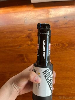Zadní tlumič Rock shox vivid air r2c - 5