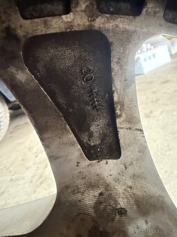 Japan kola 215/35 R18 - 5
