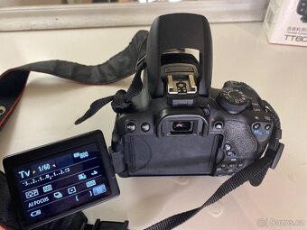Canon eos 700D+příslušenství viz popisek/foto - 5
