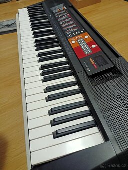 Klávesy Yamaha PSR-F51 - 5