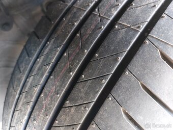 Pneu Brigestone 235/55 R19 101V - 5
