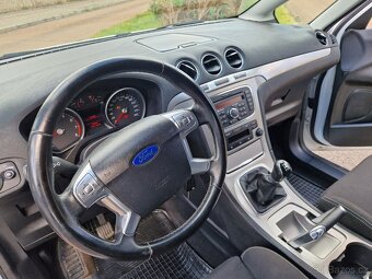 Ford S-Max 2.0 benzin 107 kw - velmi hezký - - 5