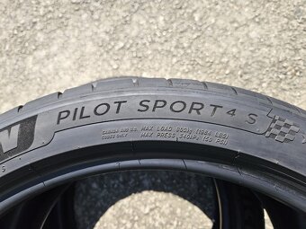 285/35ZR20 (104Y) Michelin Pilot Sport 4S 5mm 2ks - 5