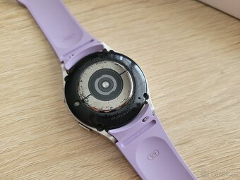 Chytré hodinky SAMSUNG Galaxy Watch 5 (40 mm) - 5