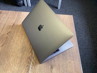 MacBook PRO 13″ (2020) - 5