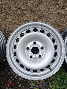 Plechové disky 5x112 R15, ET47 - Stav nových - 5